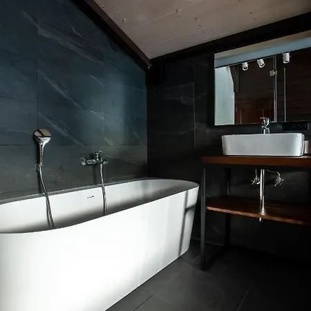 Aparthotel Vershina 4*