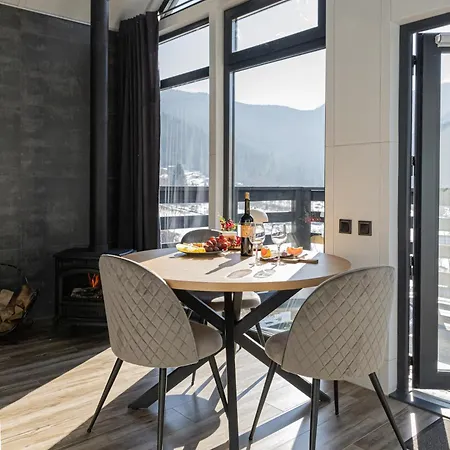 Vershina Aparthotel 4*