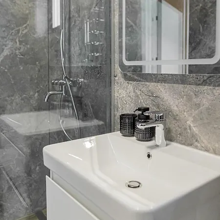 Vershina Aparthotel Yaremche